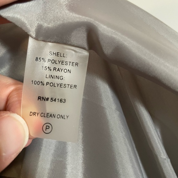 Calvin Klein Suit Blazer Jacket & Ankle Pants Gray Size 12 Turn Lock Buttons - Picture 7 of 12